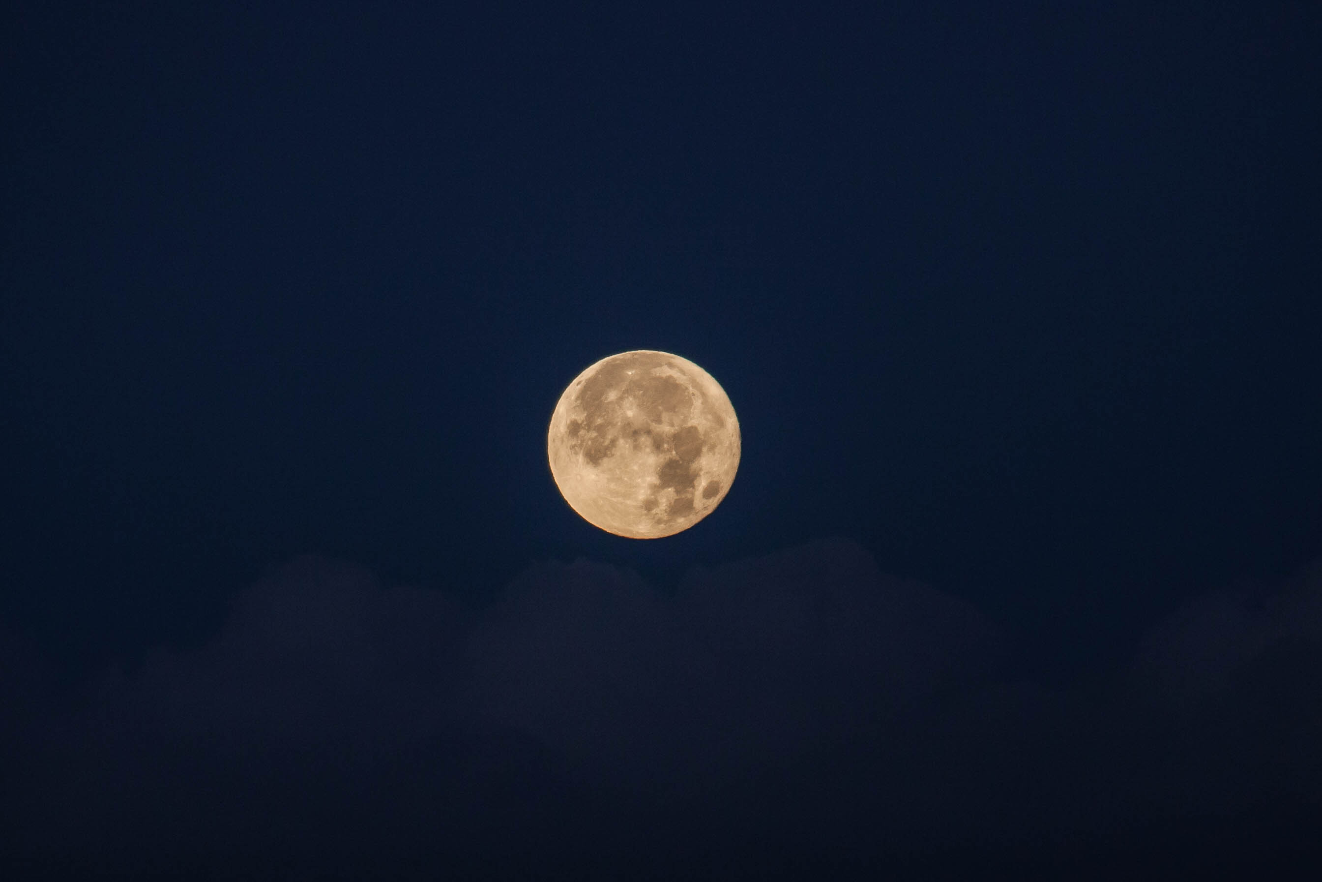 La superluna más grande y brillante en casi 70 años