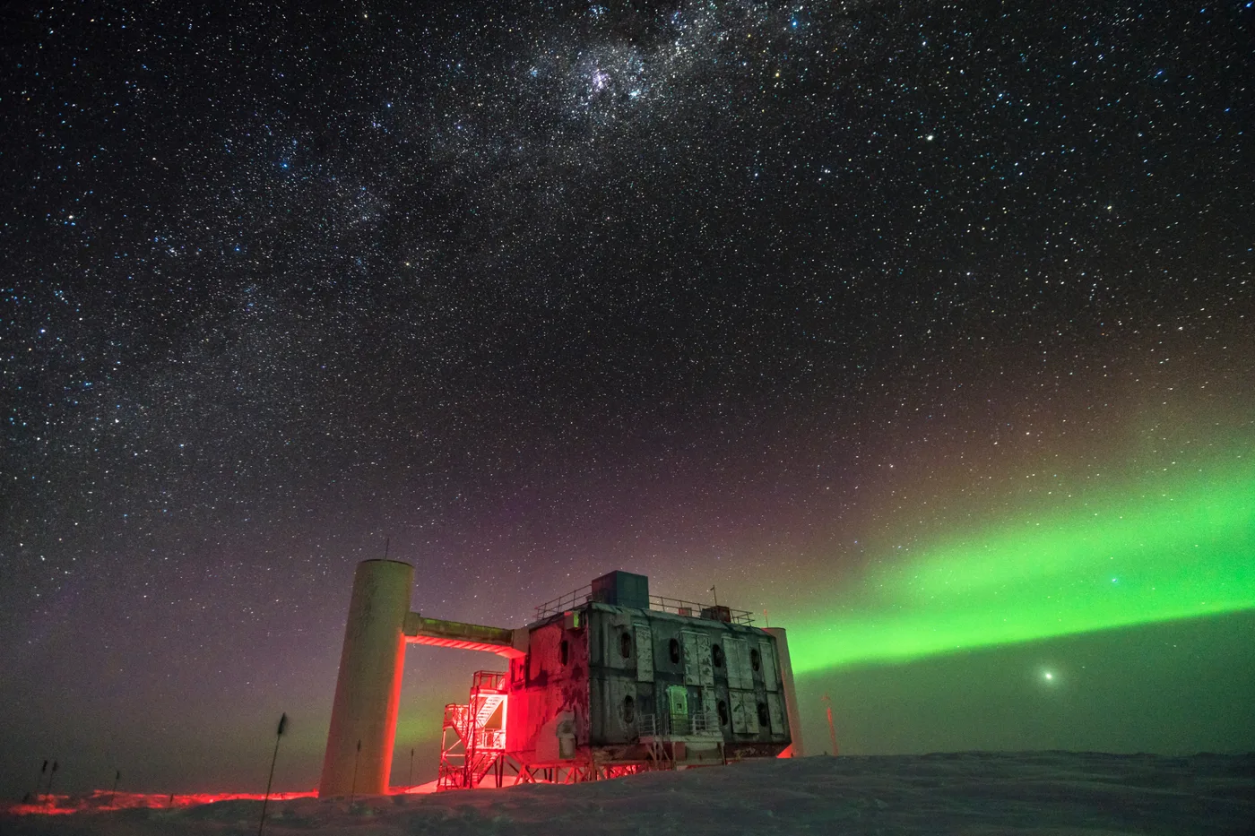 Los mensajeros invisibles del universo